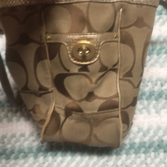 Coach Hand Bag - Picture 6 of 6